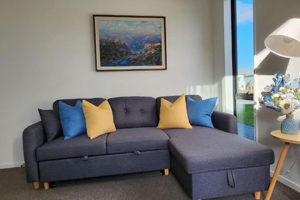 המילטון Cozy Retreat On Serene Street מראה חיצוני תמונה