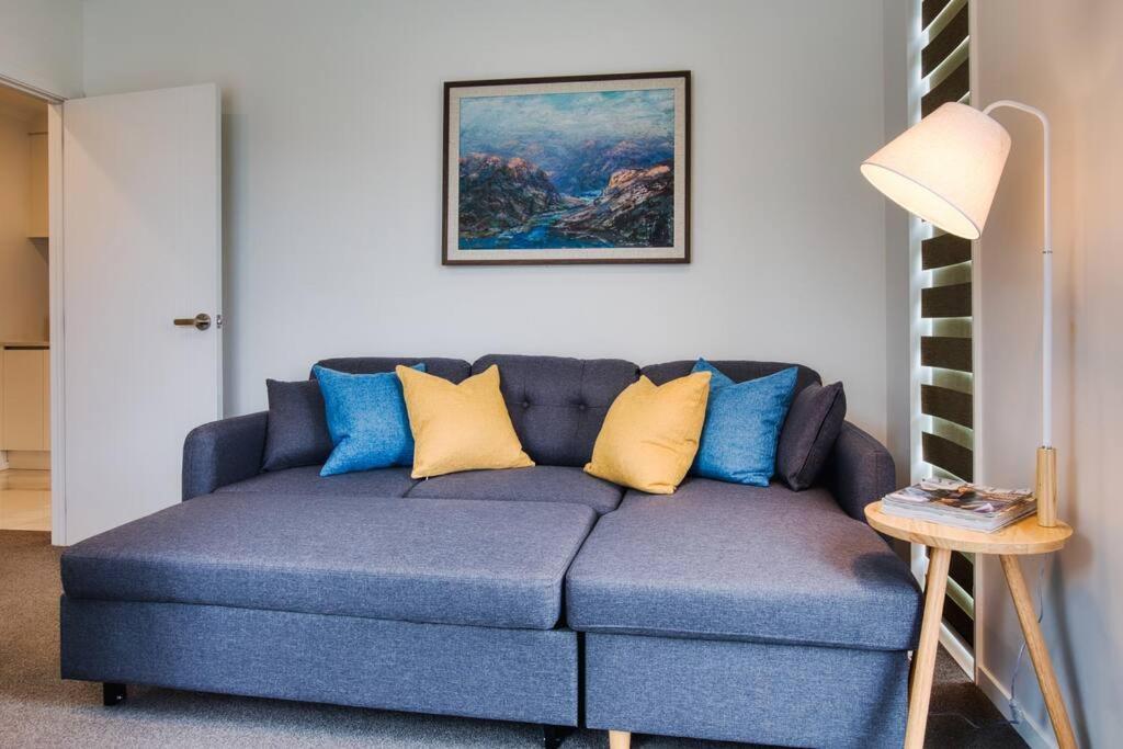המילטון Cozy Retreat On Serene Street מראה חיצוני תמונה